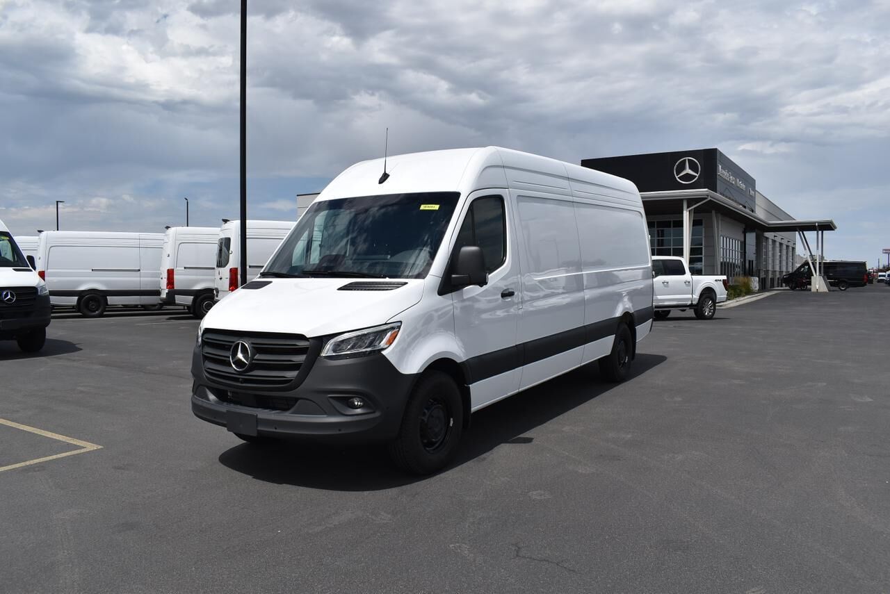 2025 Mercedes-Benz Sprinter 2500
