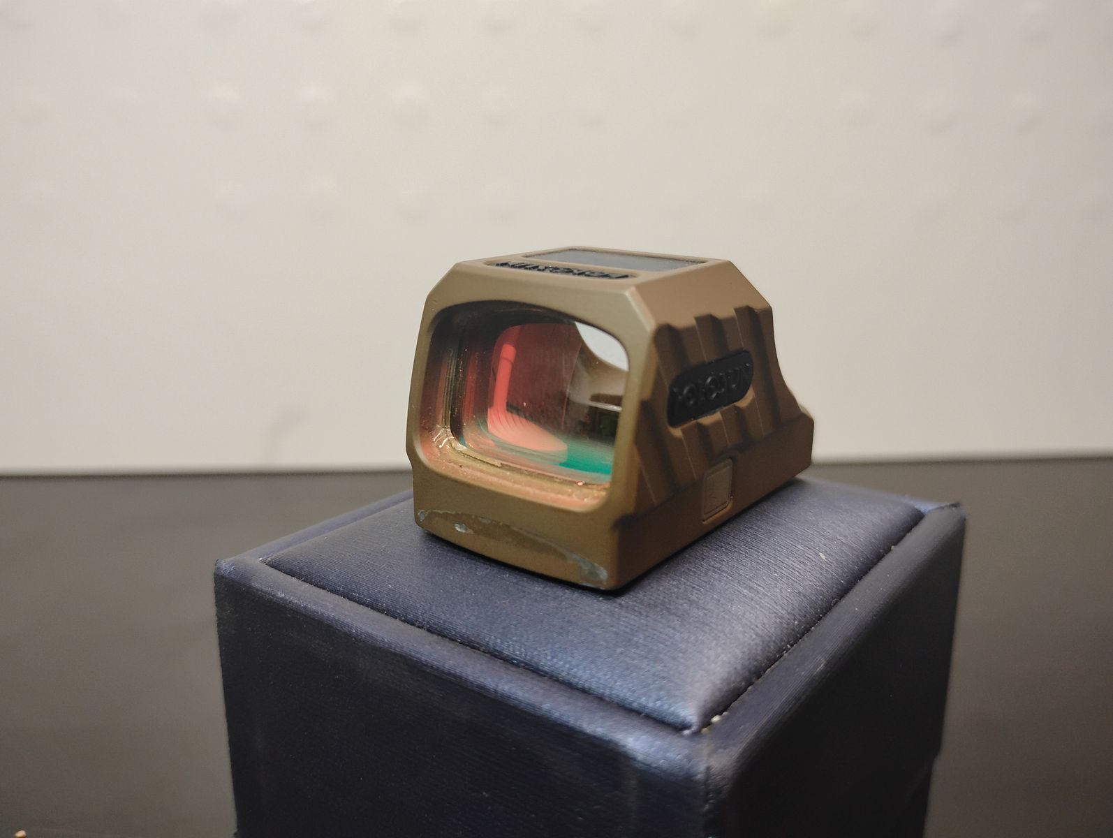 Holosun SCS-320-GR-SIG-CY Enclosed Emitter Green Dot Sight