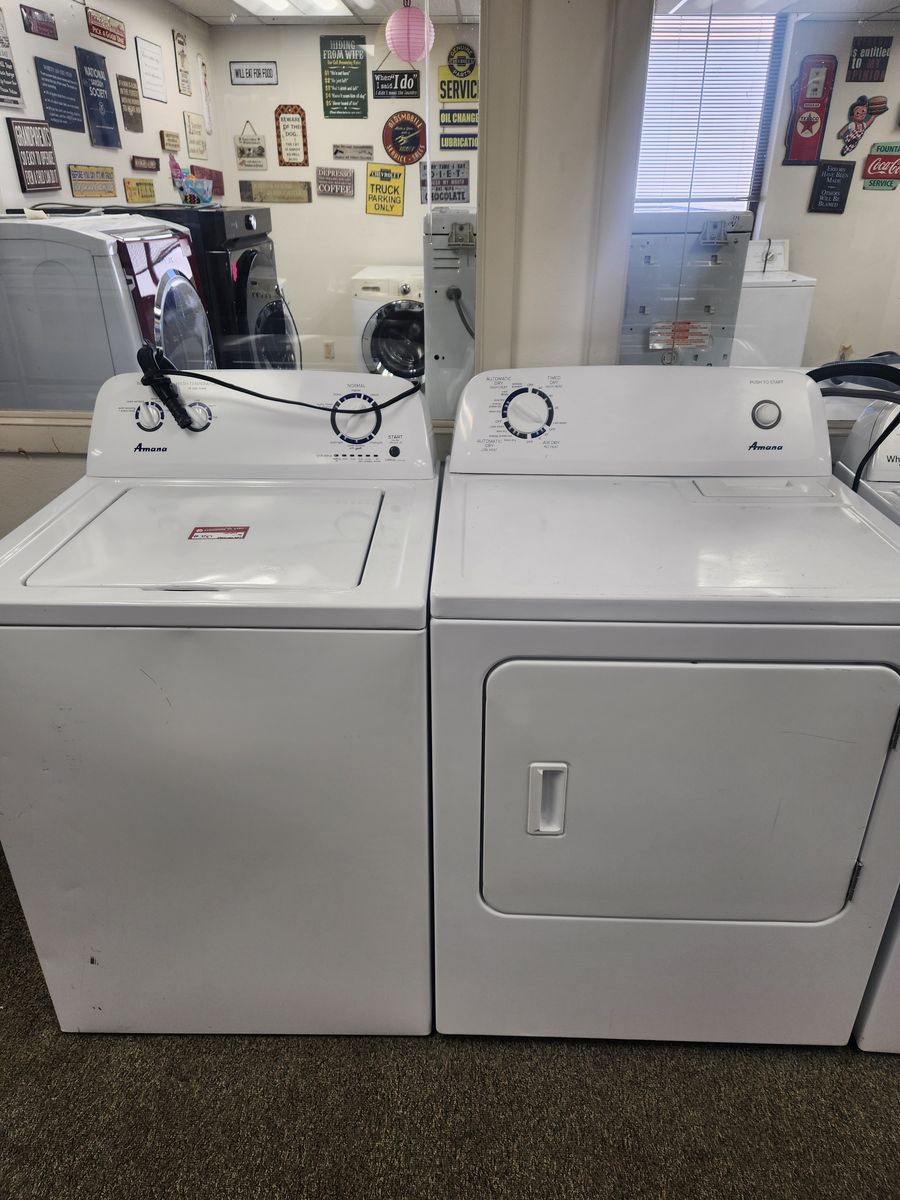 BEAUTIFUL TOPLOAD WASHER AND ELECTRIC DRYER SET! W-WARRANTY