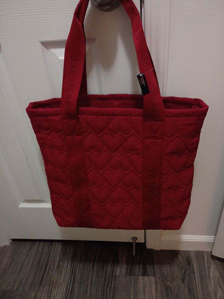 NWT Red Victoria Secret Quilted Heart Bag