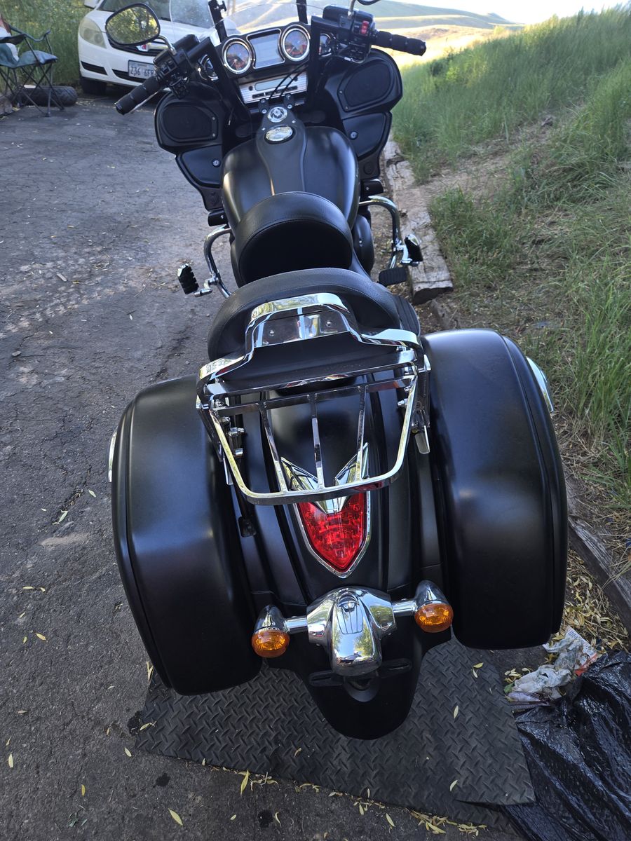 Main image 3