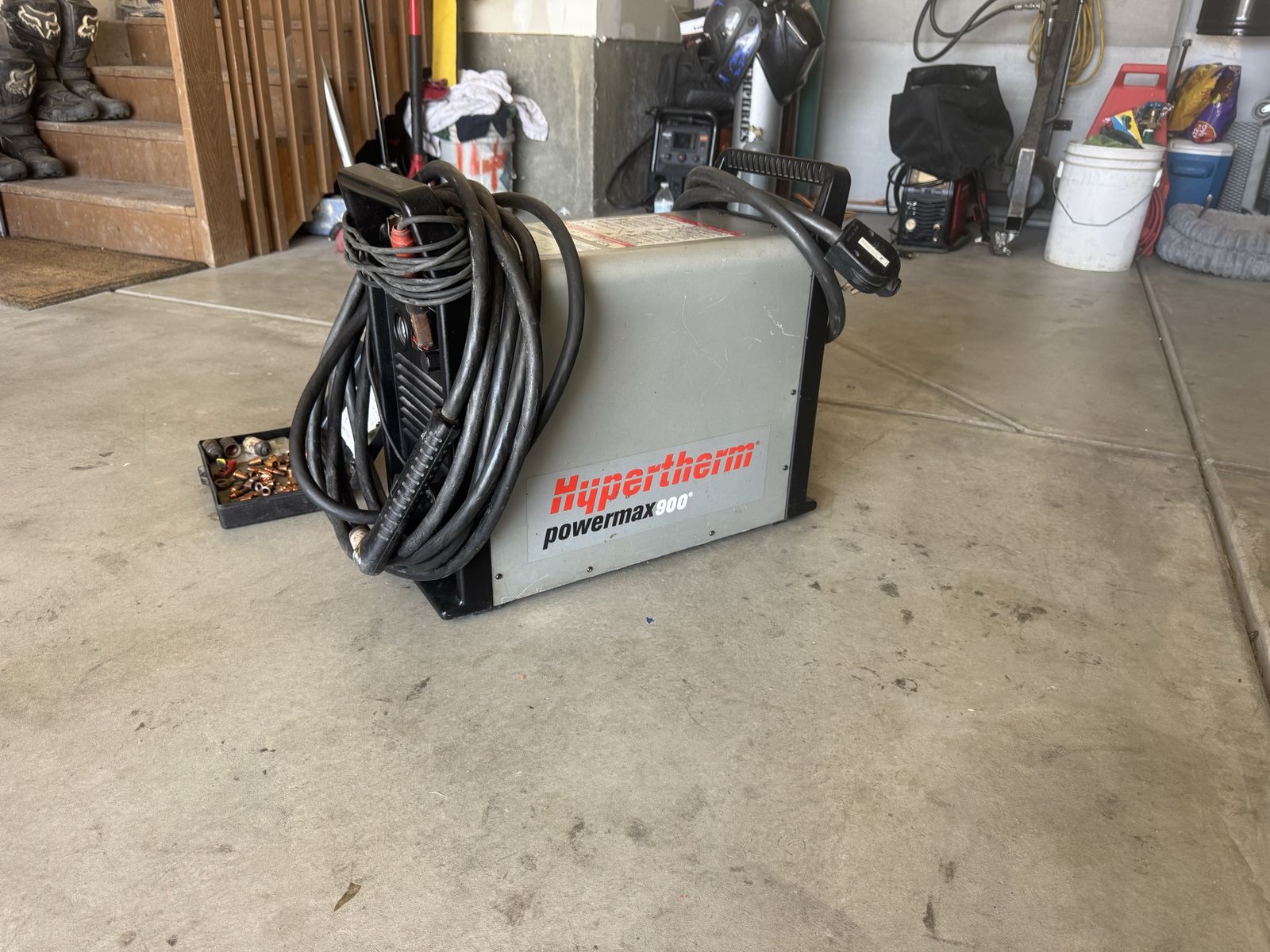 Hypertherm 900 powerMax plasma cutter