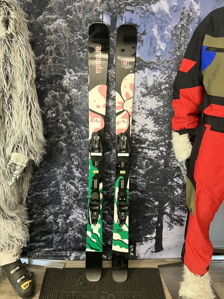 Lightly Used Armada ARW 88 156cm Skis w/ ATOMIC NR Strive 11 GW Demo Binding
