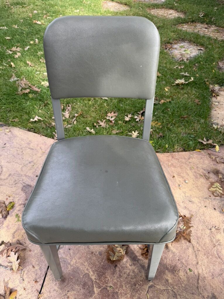 Vintage Chromcraft Metal and Vinyl Chair