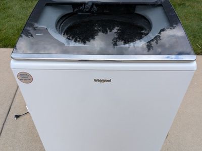 Whirlpool WTW8127LW0 Top Load Washer White