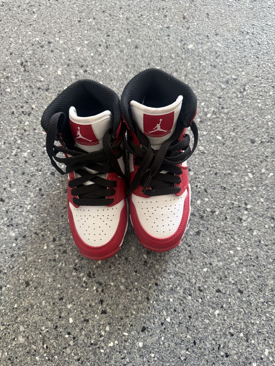 Nike kids cleats 12c