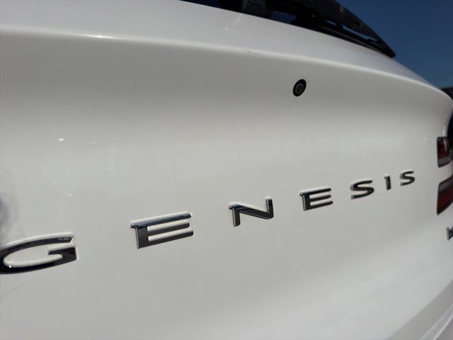 Main image 5