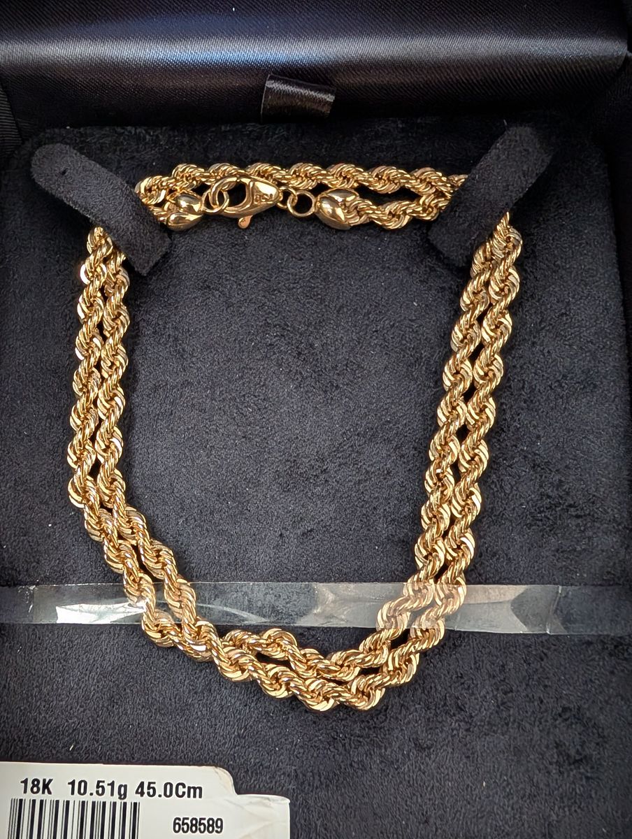 Beautiful 18k/750 yellow gold rope chain necklace