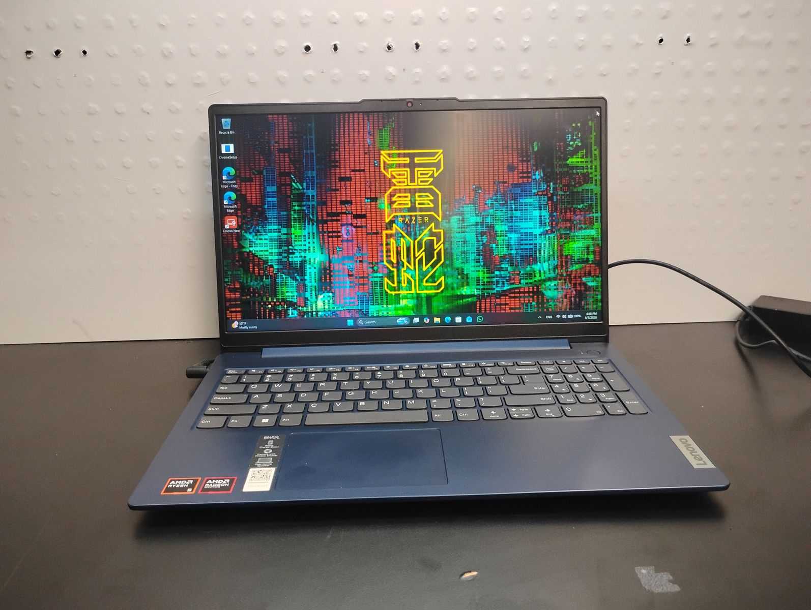 Lenovo IdeaPad Slim 3 Laptop
