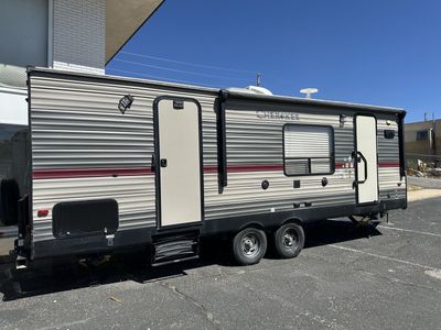 2018 Forest River Cherokee Trailer