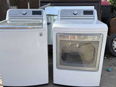 LG DLEX7800WE Washer and Dryer Set