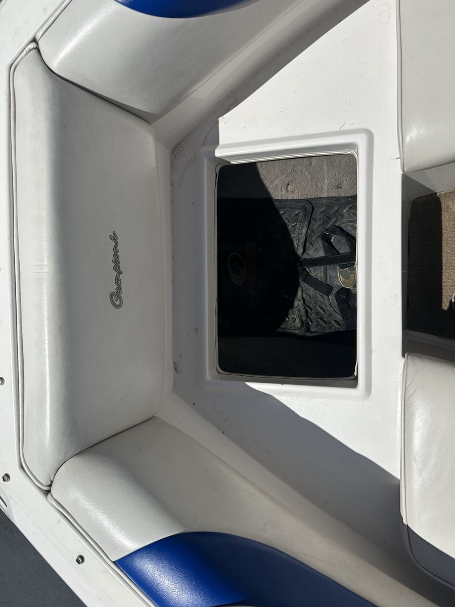 Main image 10