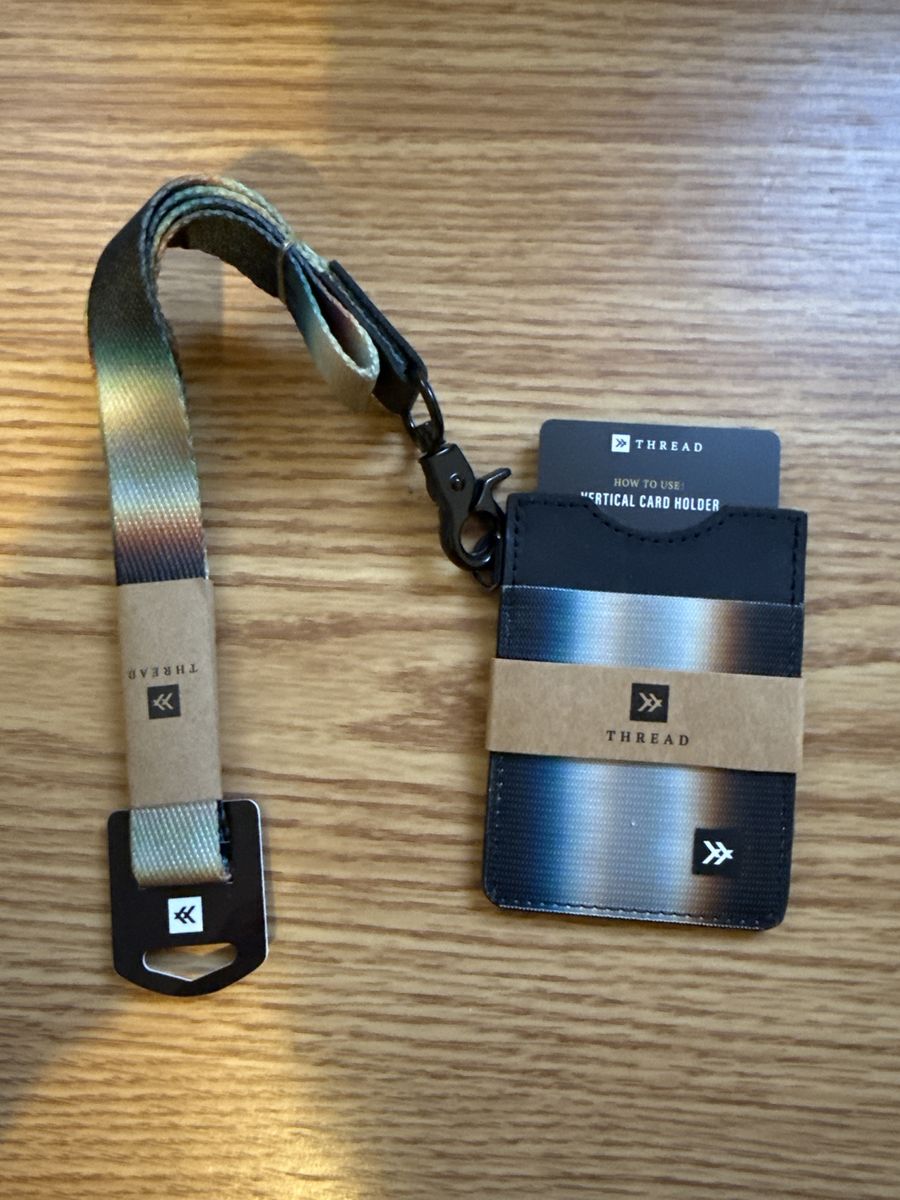 Thread Wallets Vertical Card Holder & Lanyard Set - Horizon Design