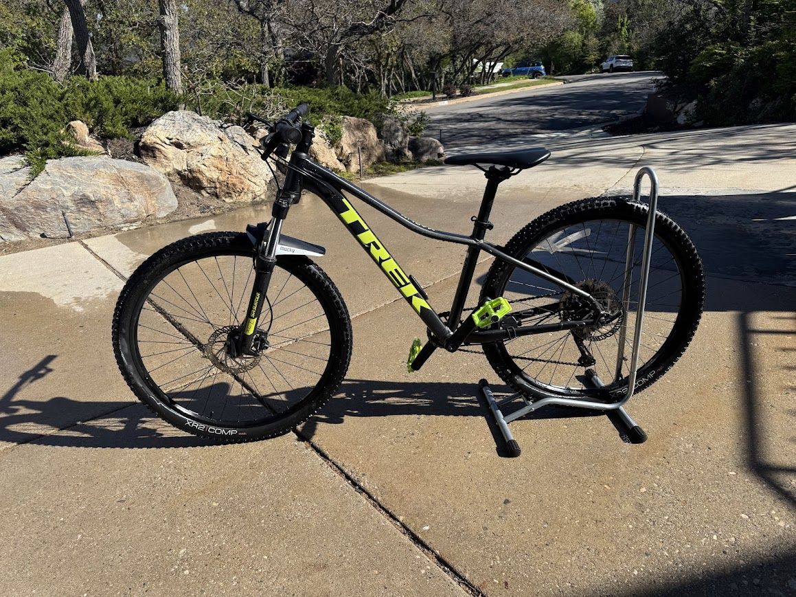 MARLIN 6 S 27.5 MATTE BLACK BIKE, USED