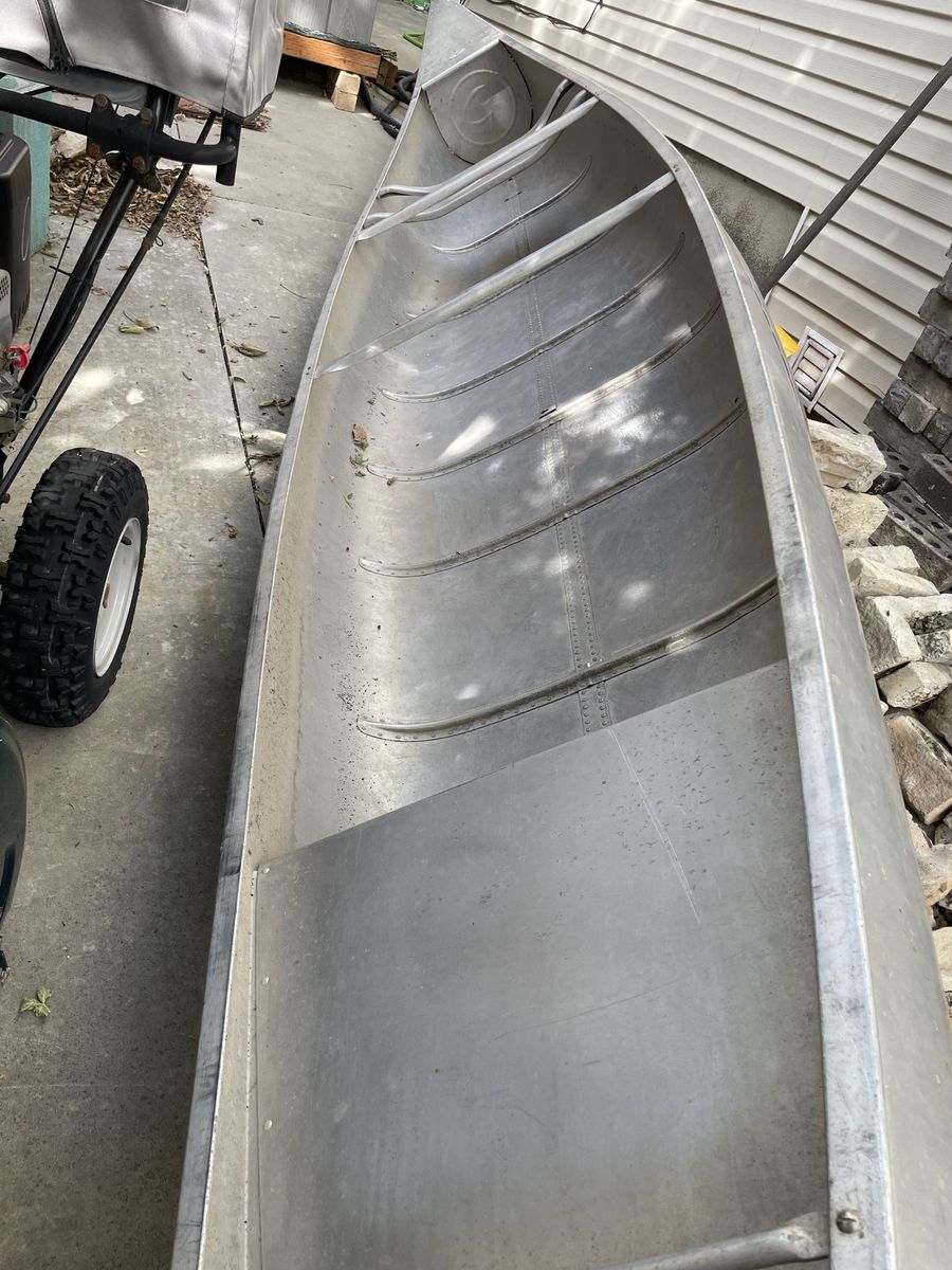 Aluminum Canoe Square Stern 14ft Grumman with 2 stroke motor 