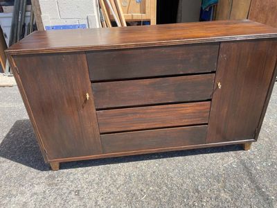 LOWBOY dresser