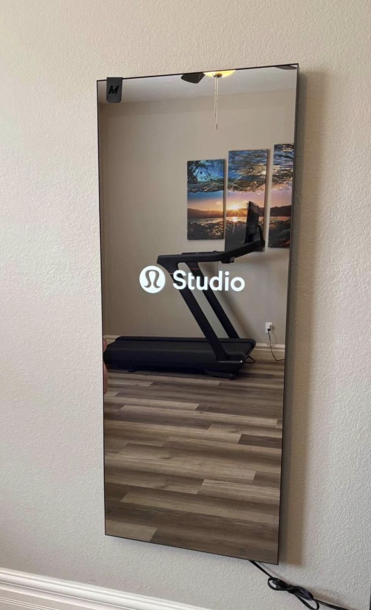 Lululemon Mirror Workout