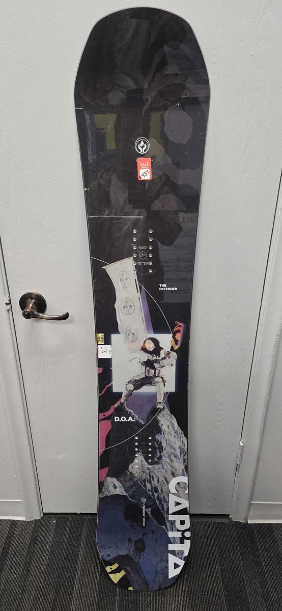 Capita Defenders Of Awesome 162cm Snowboard - Lightly Used (2026)