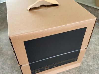 Steam Machine 512gb Console Only In Hand Sealed