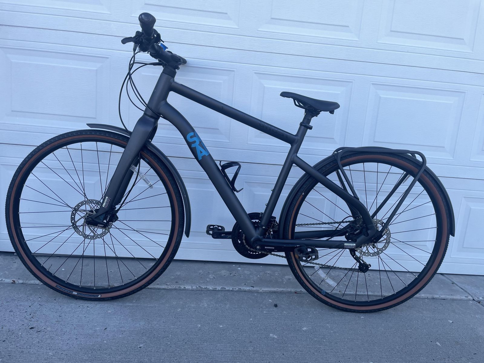Ghost Square Cross 5.6 Hybrid – (18 in) – Gravel Wheelset – Fenders, Rack, Hidden Cables