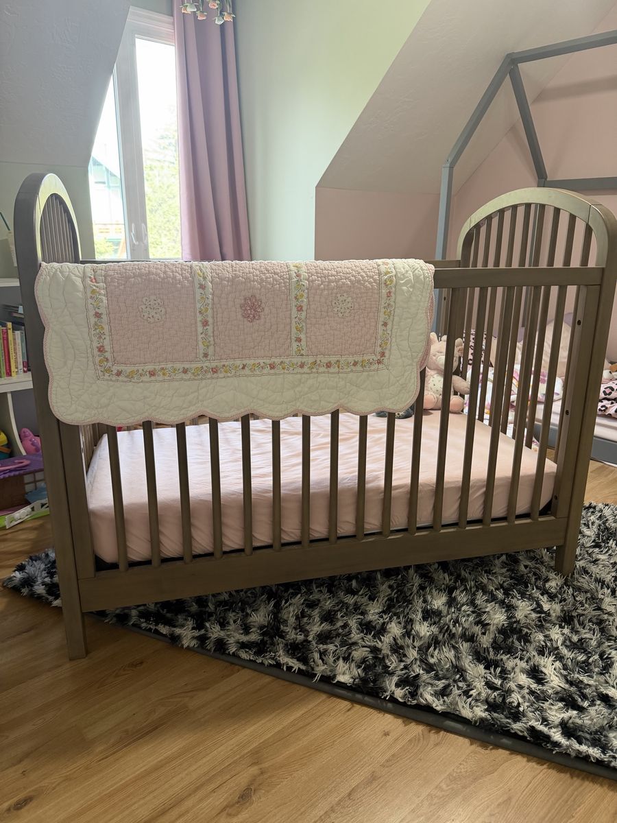 Kolcraft Elston Crib - Antique Gray - Used Baby Crib - Minor Wear & Tear