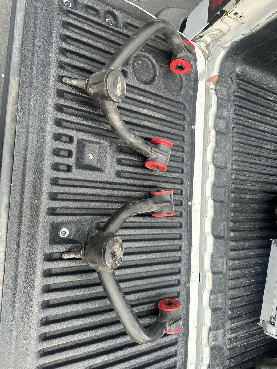 2013 Ford F150 KSP Upper Control arms