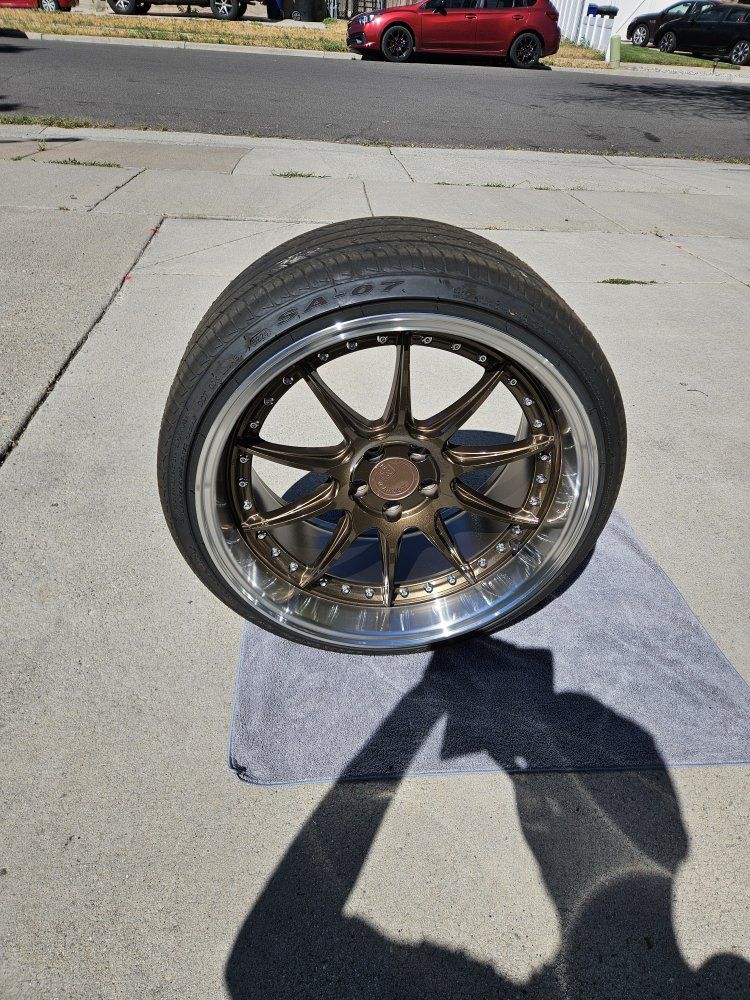 Aodhan wheels with tires.