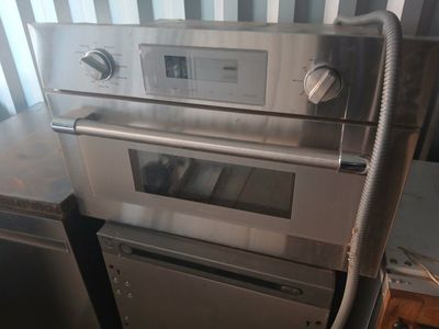 New Thermador Convection/ Microwave