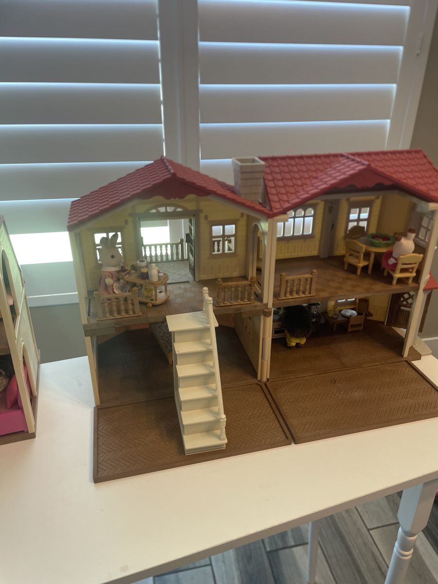 Main image 6