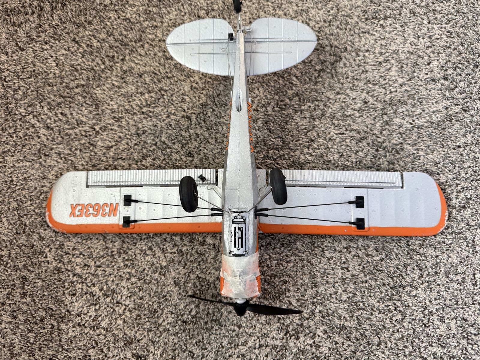 Main image 3