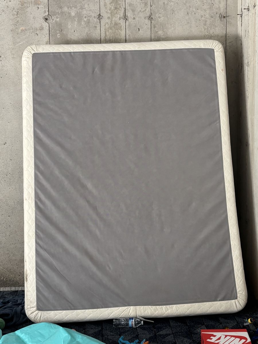 Queen Size Box Spring - Sturdy Foundation for Your Mattress