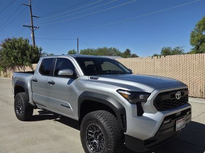 2025 Toyota Tacoma TRD Off-Road HV