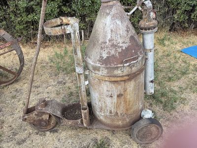 Vintage Smith's Type D Portable Acetylene Generator - Cool Industrial Decor / Antique