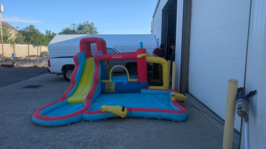 Blow up bounce house water slide party backyard play place playground