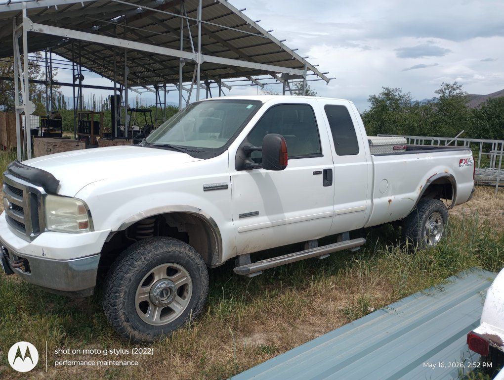 2005 Ford F-350 Super Duty Lariat