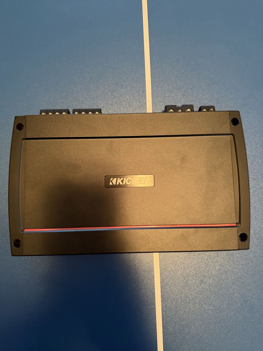 Kicker KXA800.5 5-Channel Amplifier – Excellent Condition + Wireless Remote