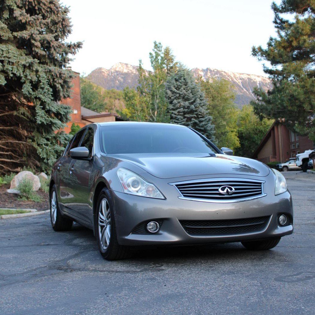 2012 Infiniti G37 x