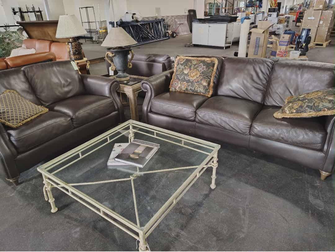 DealDepotUT.com - Furniture for Living Rooms, End Tables, Lamps, and More!