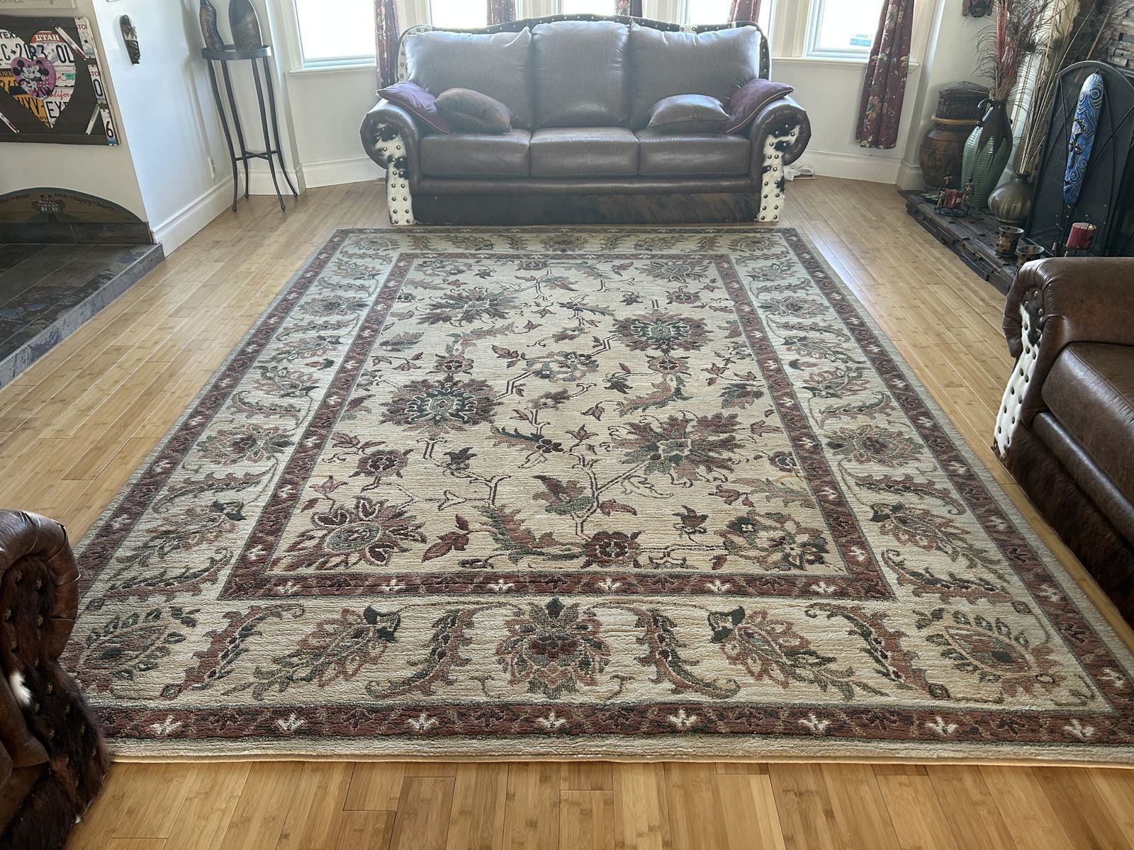 Large 8x11 Thick Area Rug + Premium Pad – Clean & Ready