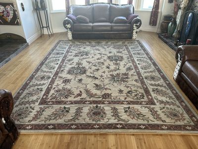 Large 8x11 Thick Area Rug + Premium Pad – Clean & Ready