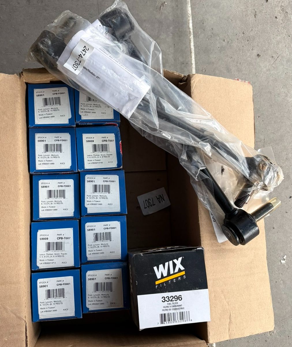 Ford Triton V10 Spark Plugs, Plug Boots, Fuel Filter, Sway Bar Links.