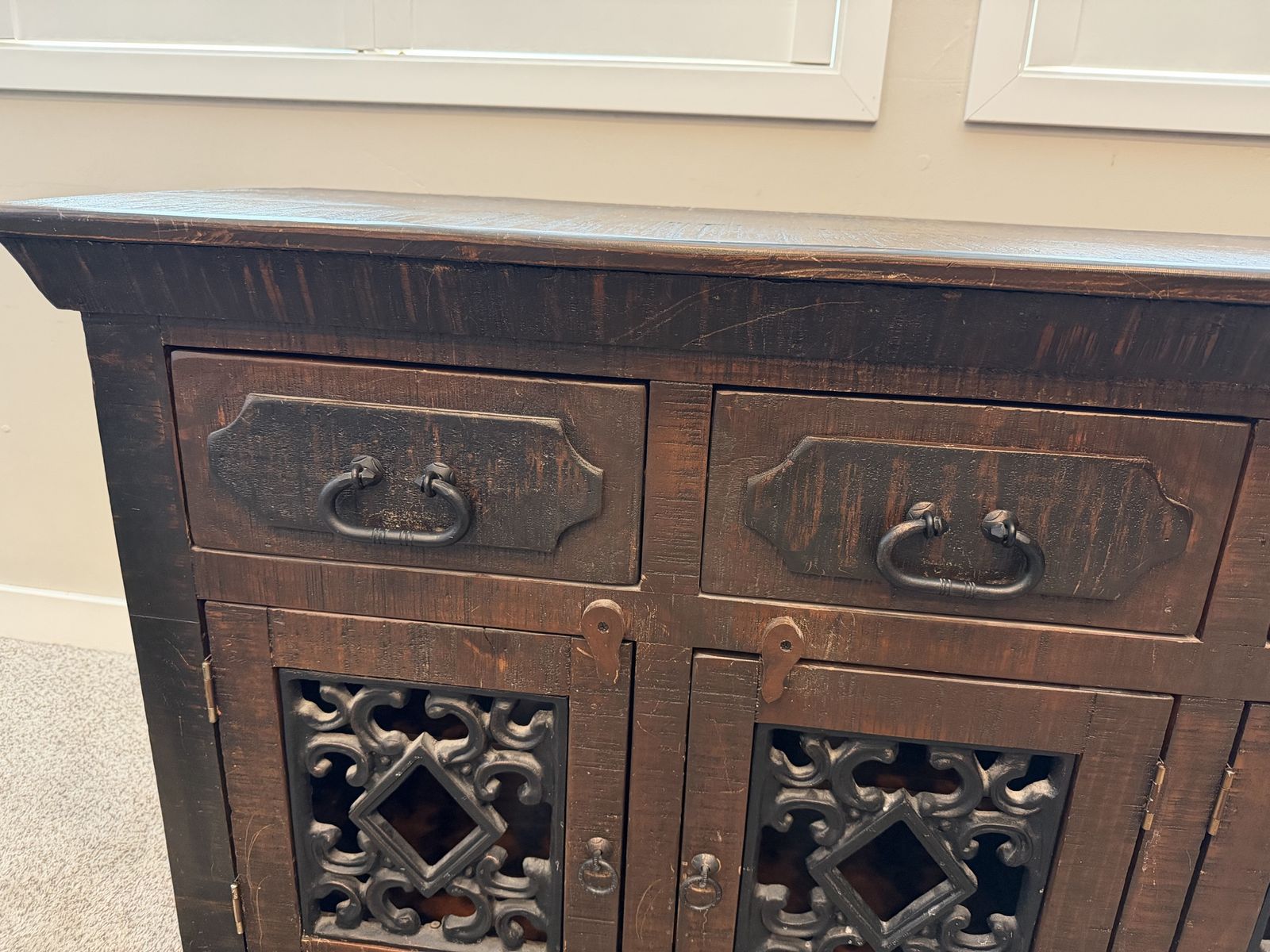 Entertainment Center/TV Stand