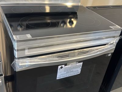 Open box Samsung 30-in Glass Top 5 burners 6.3-cu ft Freestanding Electric Range