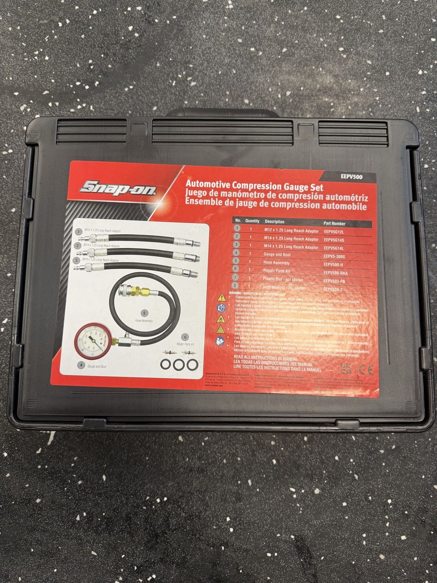 Snap-On compression gauge/test set