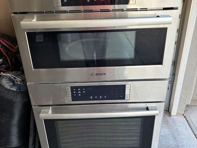Bosch Electric microwave and oven combo. Some new components were installed and it was inspected.