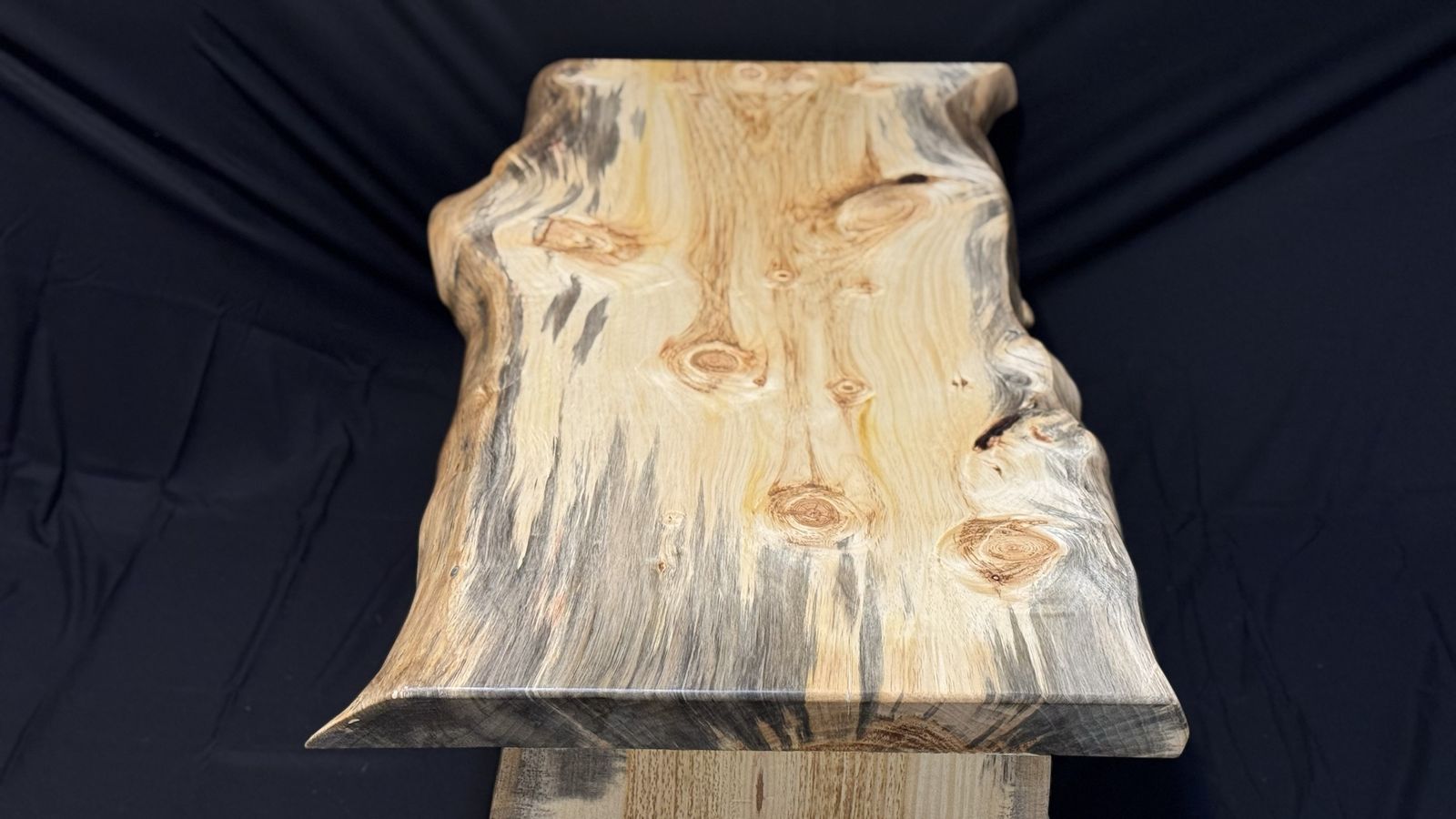 Main image 4