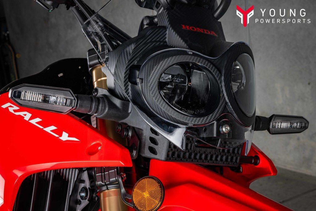 Main image 6