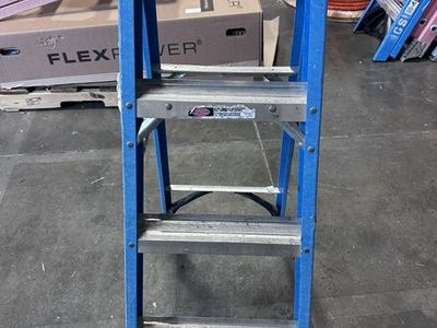 4' Fiberglass 250LB Rating Werner A-Frame (USED)