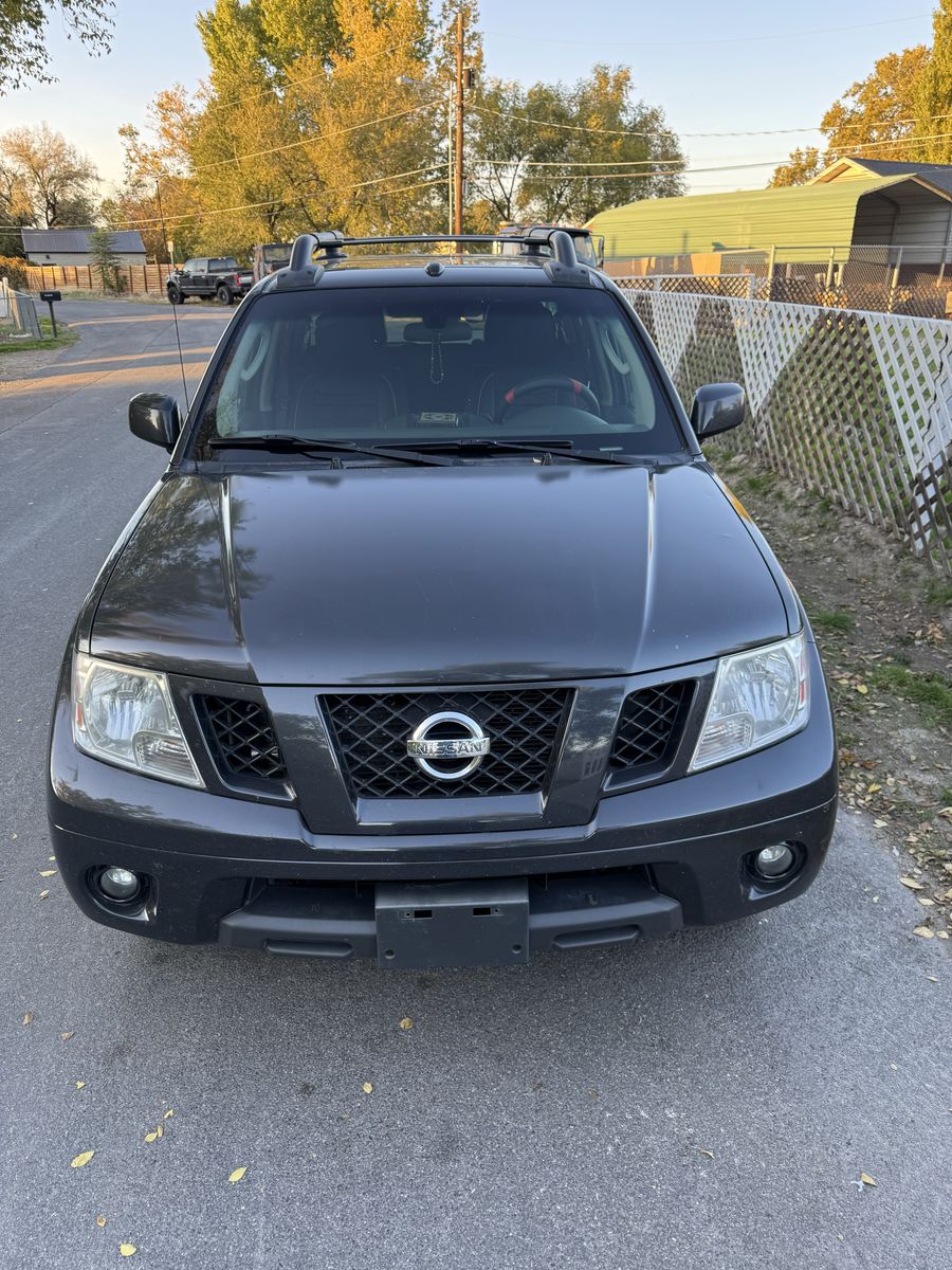 2010 NISSAN FRONTIER