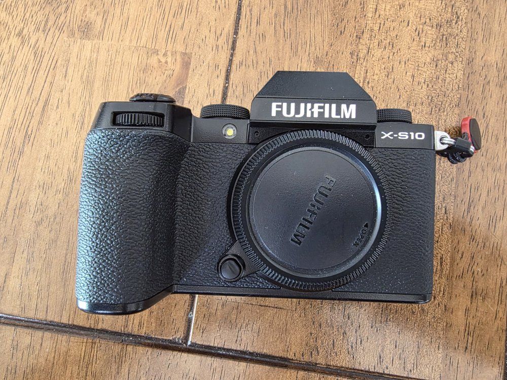 Fujifilm X-S10 Body only